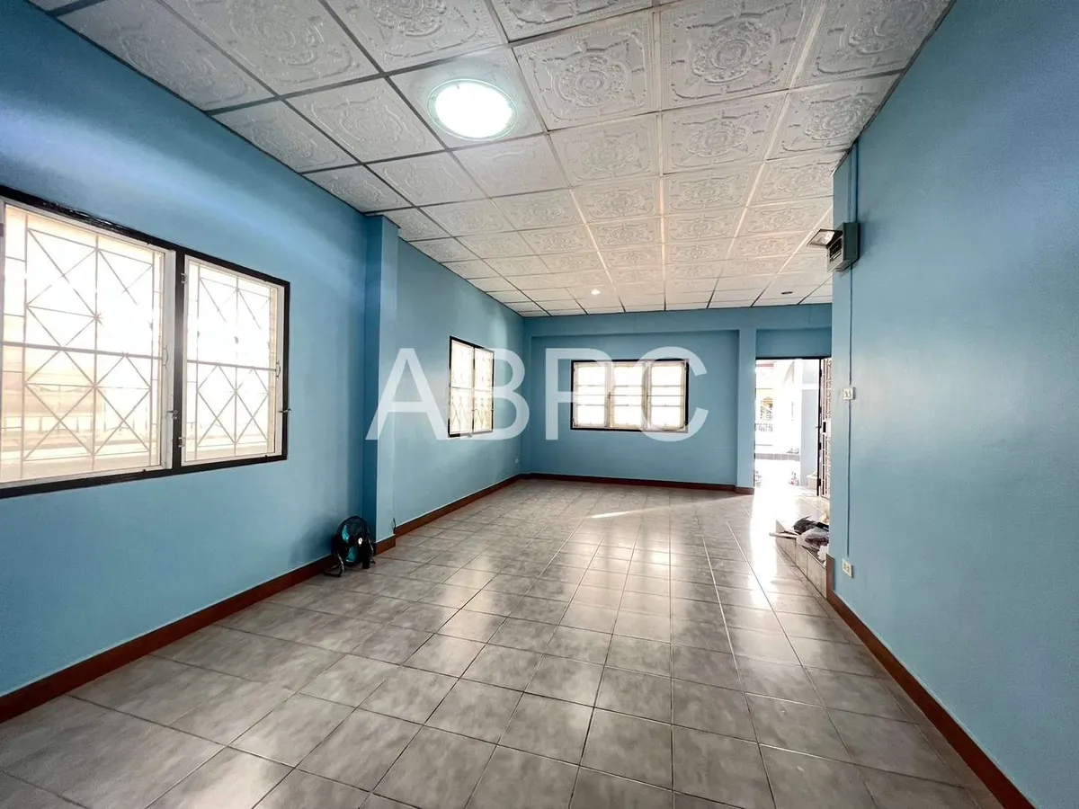Empty house for rent 3 Bed 3 Bath in Bang Saray photo 10