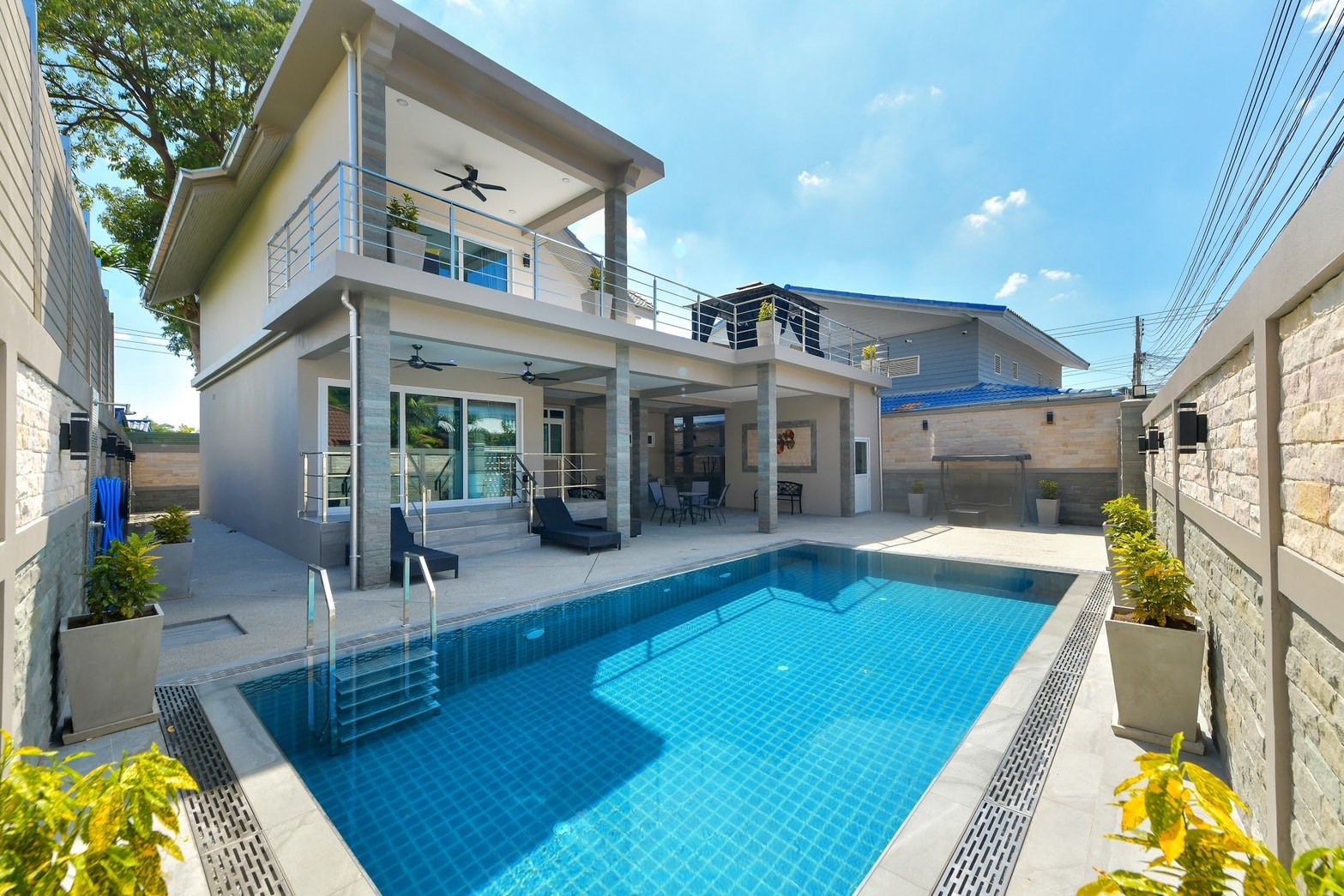 5 Bedroom House For Rent photo 17