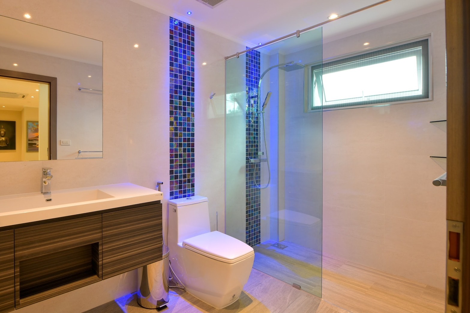5 Bedroom House For Rent photo 27