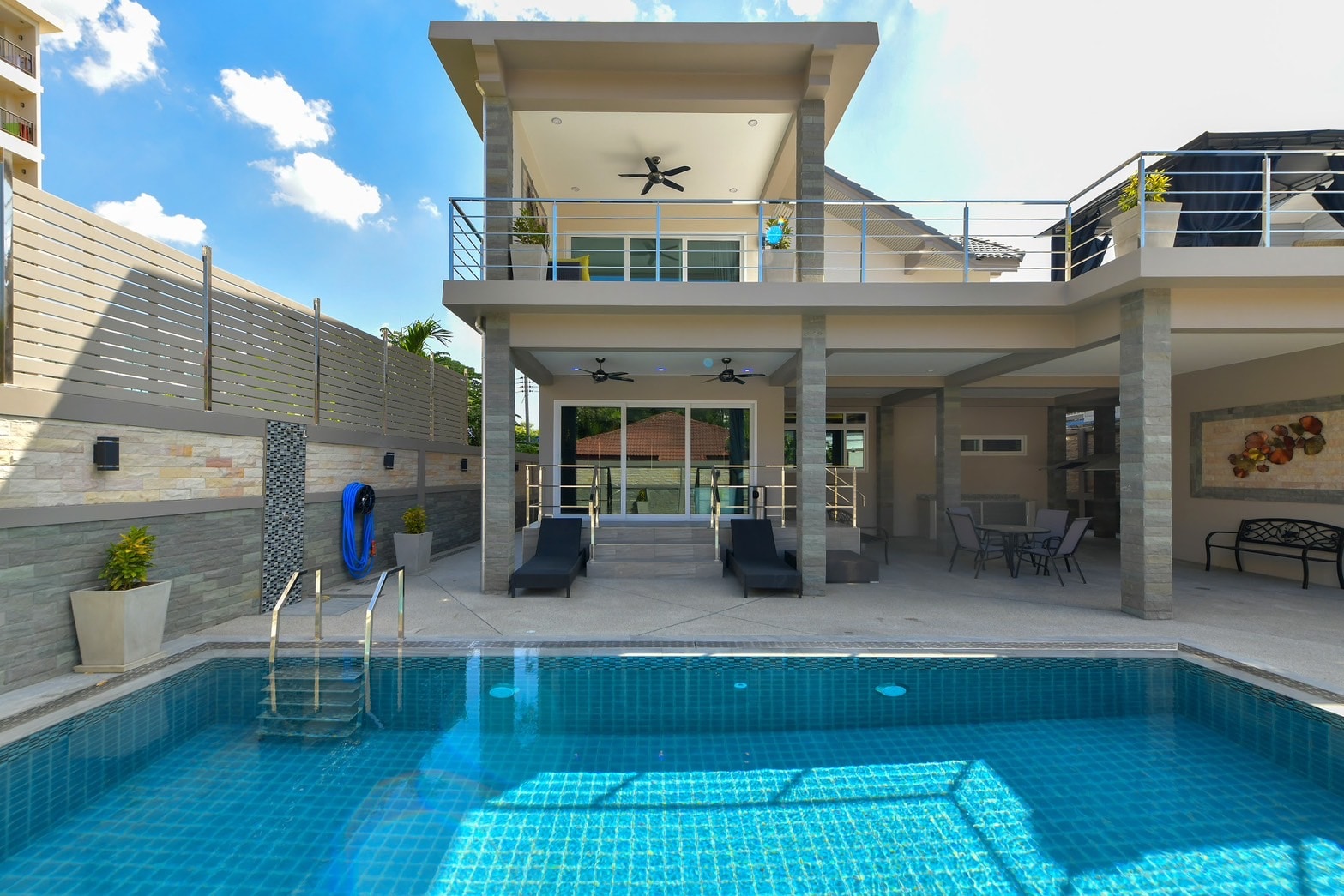 5 Bedroom House For Rent photo 18