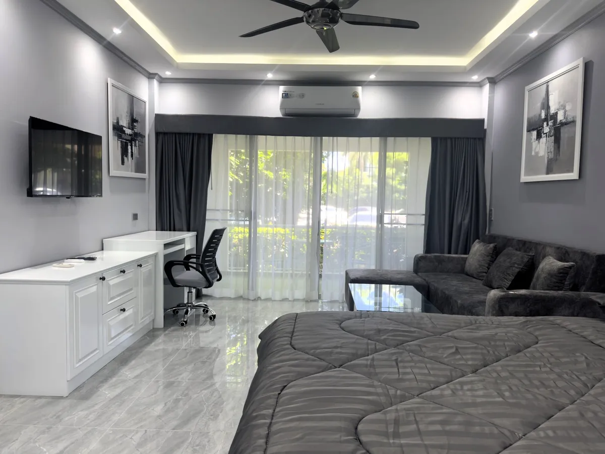 Large Renovated Nature View Studio Condo In jomtien photo 25
