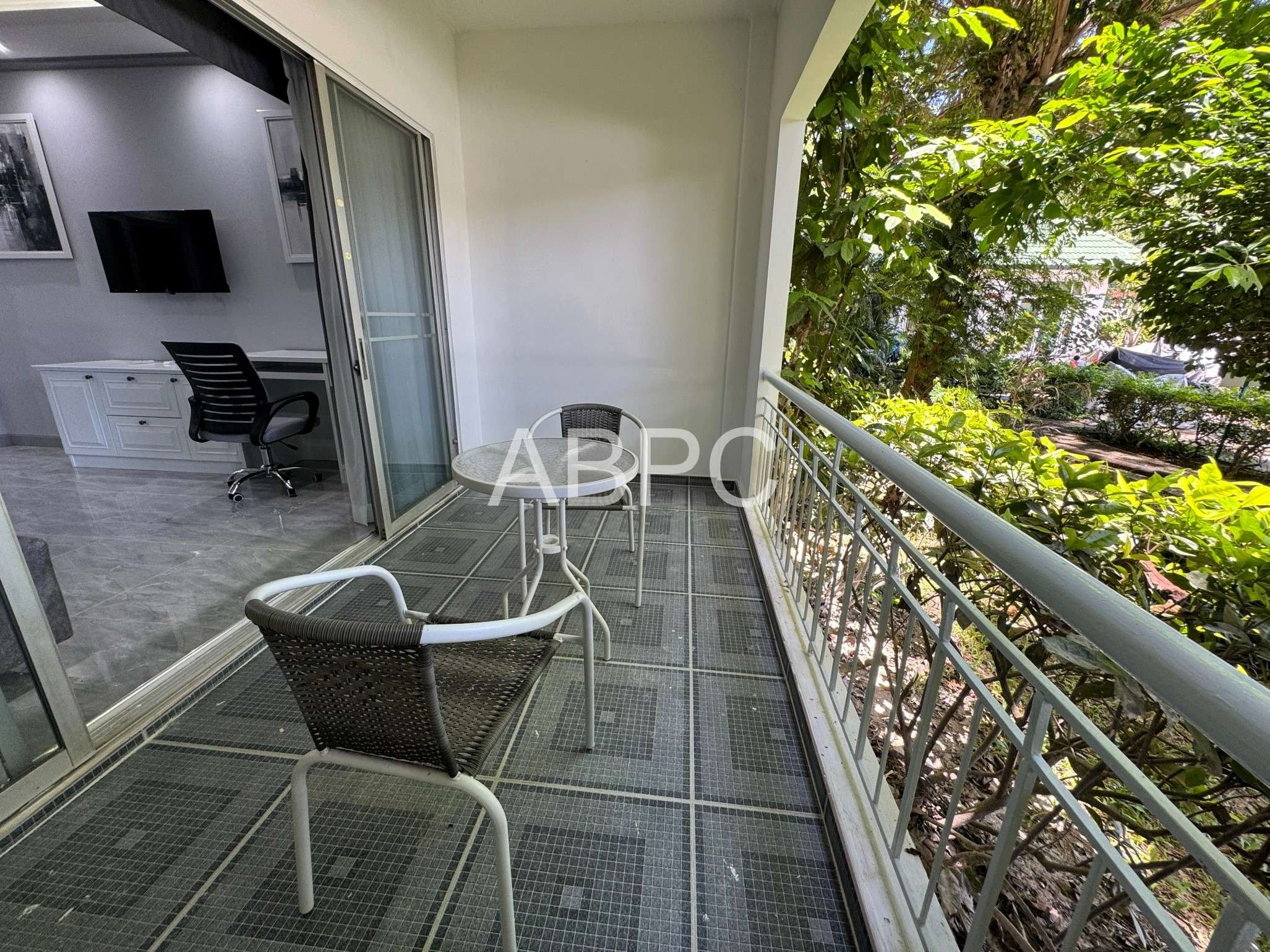 Large Renovated Nature View Studio Condo In jomtien photo 5