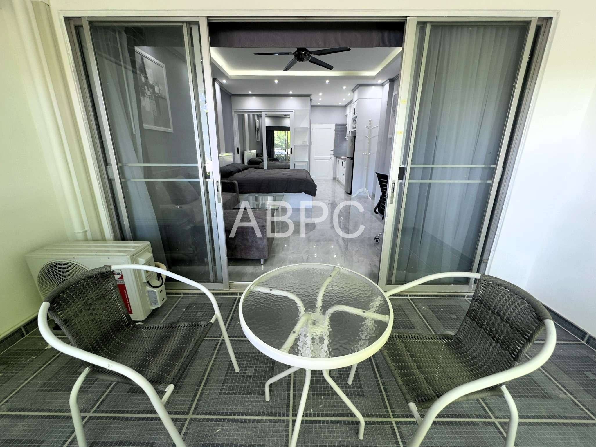 Large Renovated Nature View Studio Condo In jomtien photo 15