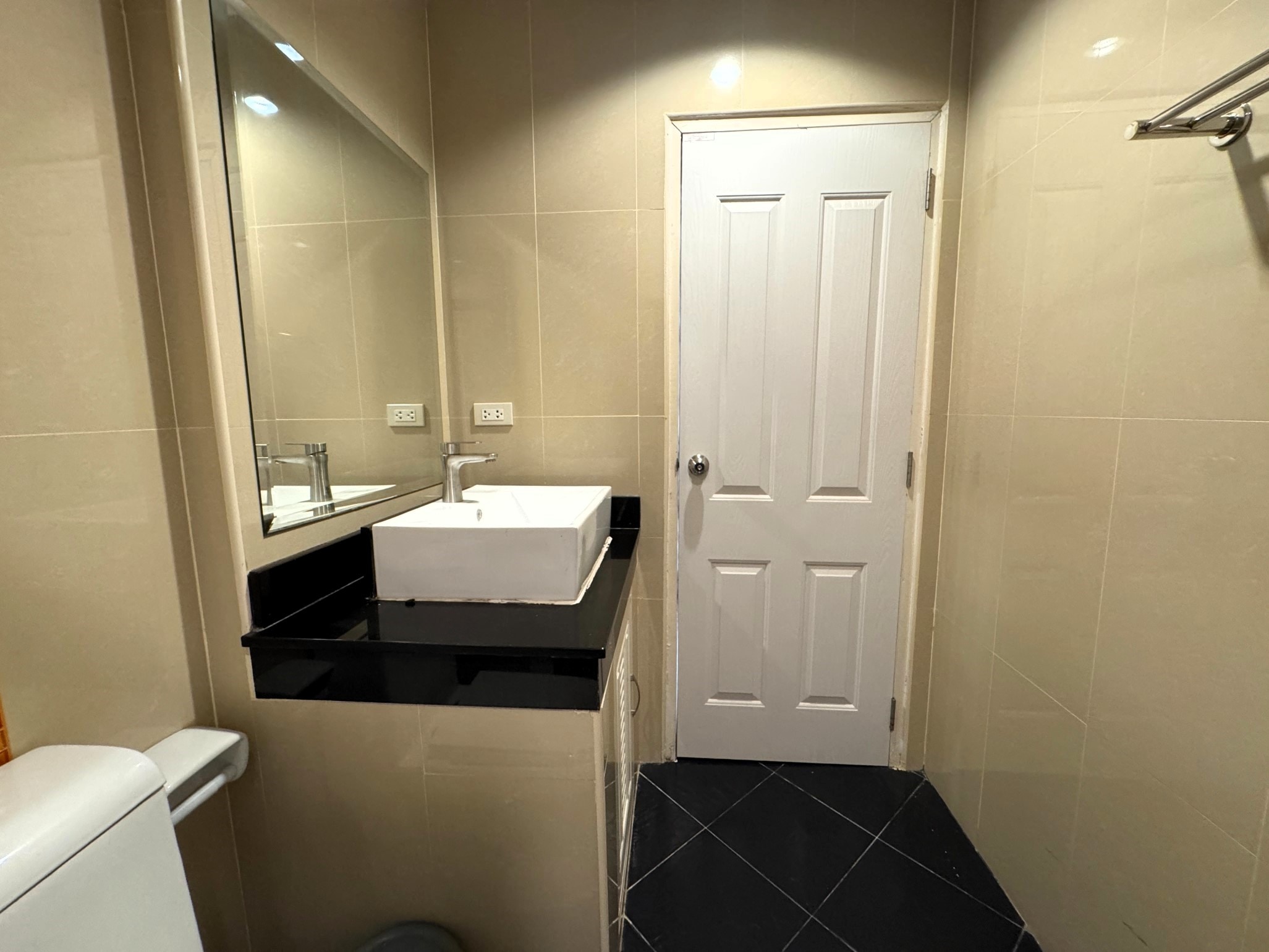 Studio Condo For Sale Or Rent In Prahtamnak photo 21