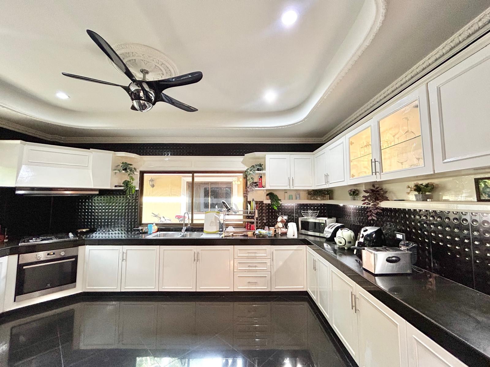 Pool Villa For Sale in East Pattaya photo 21