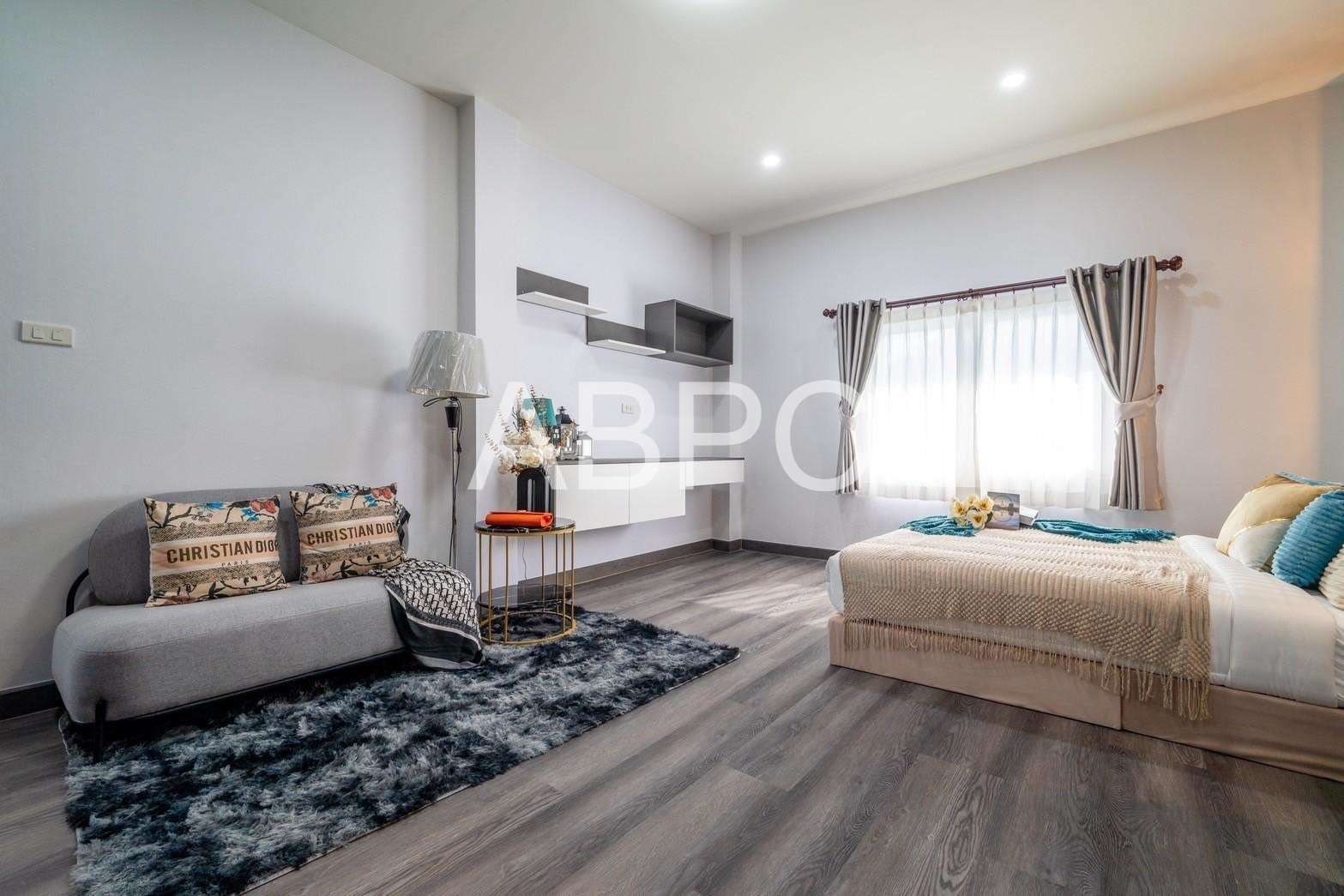 Modern Luxury 4 Bedrooms 4 Bathrooms in East Pattaya photo 11