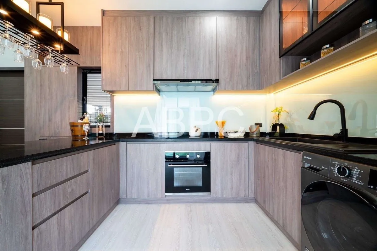 Luxury pool villa 3 Bedrooms 3 Bathrooms in East Pattaya photo 9