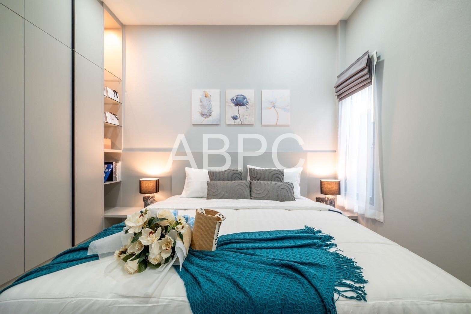 Luxury pool villa 3 Bedrooms 3 Bathrooms in East Pattaya photo 12
