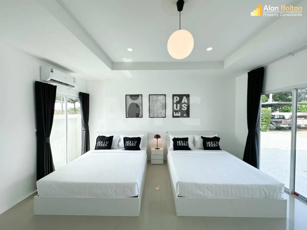 Modern 6 Bed 5 Bath Pool Villa in East Pattaya ABPC1075 photo 9