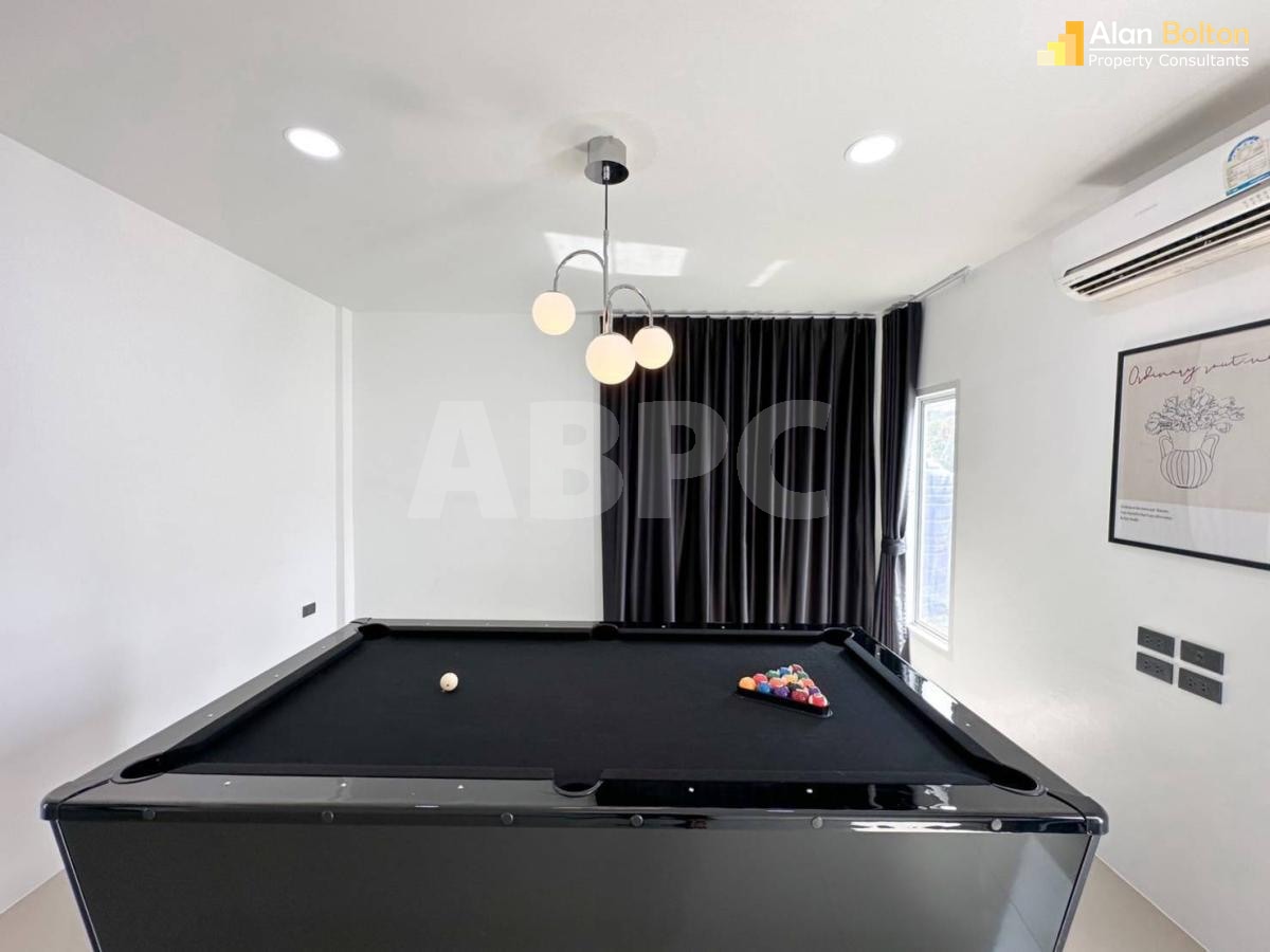 Modern 6 Bed 5 Bath Pool Villa in East Pattaya ABPC1075 photo 7