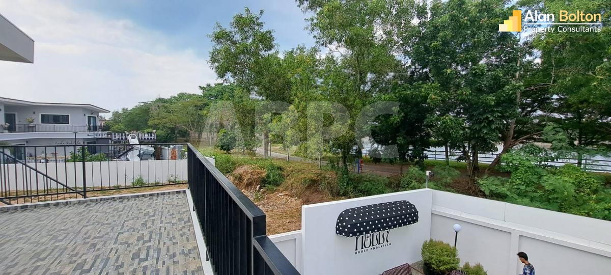 Modern 6 Bed 5 Bath Pool Villa in East Pattaya ABPC1075 photo 16