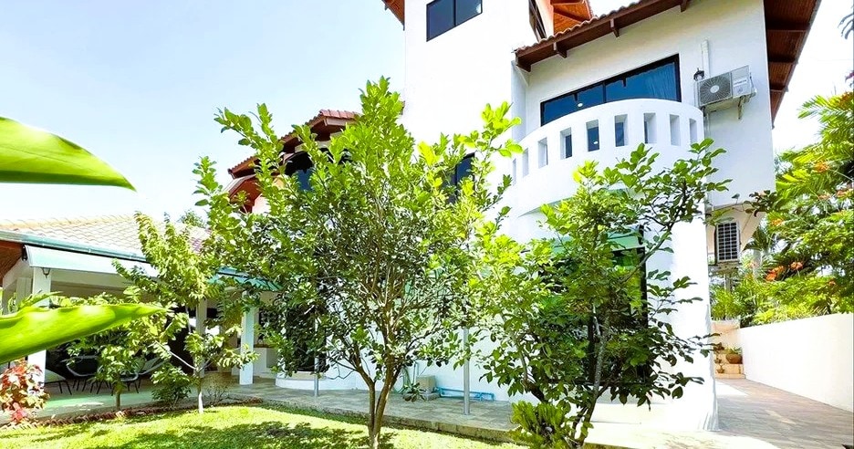 Fully Renovated 5 Bed 4 Bath House In East Pattaya photo 31