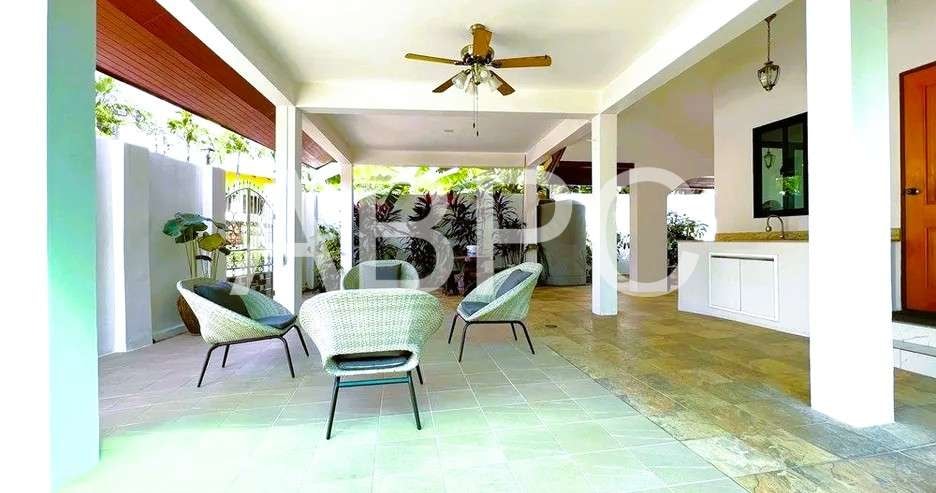 Fully Renovated 5 Bed 4 Bath House In East Pattaya photo 16