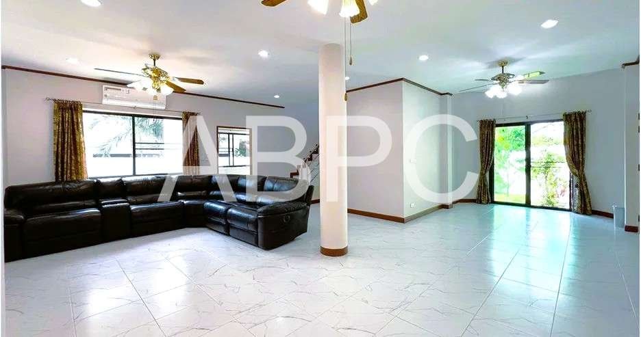 Fully Renovated 5 Bed 4 Bath House In East Pattaya photo 14
