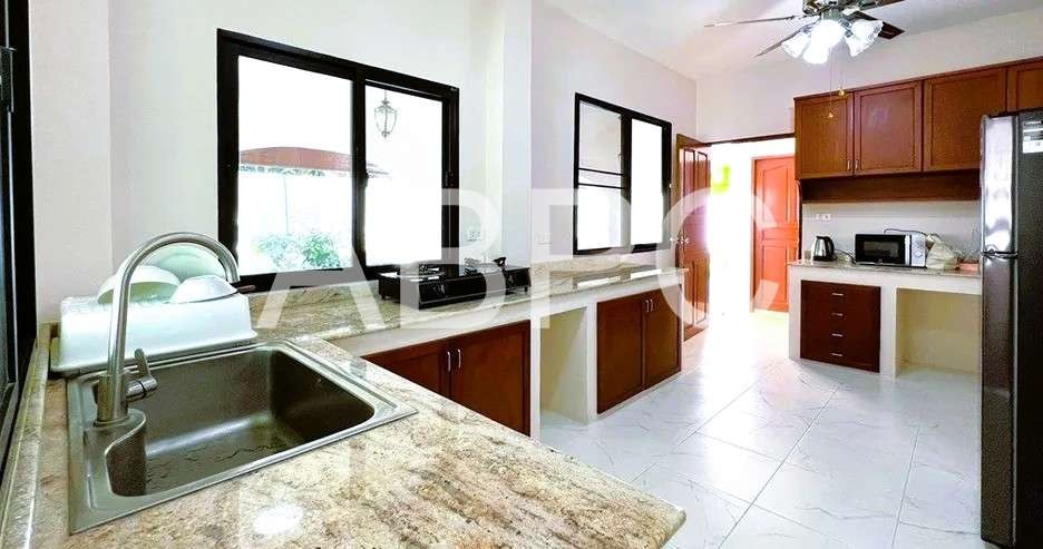 Fully Renovated 5 Bed 4 Bath House In East Pattaya photo 18