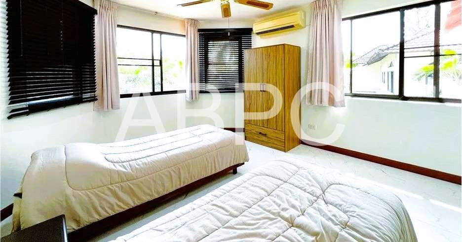 Fully Renovated 5 Bed 4 Bath House In East Pattaya photo 19