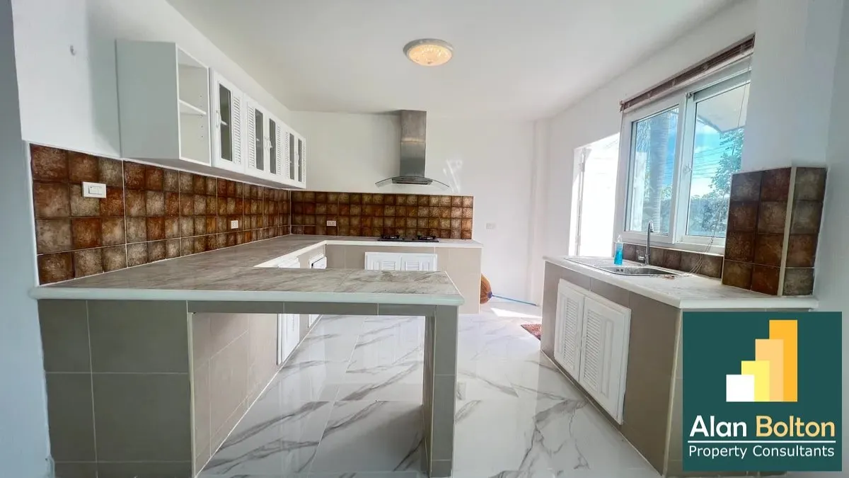 Three Bed Two Bath Pool Villa in East Pattaya photo 17