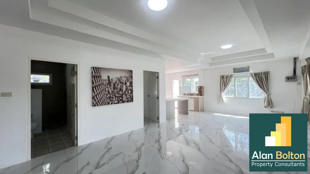 Three Bed Two Bath Pool Villa in East Pattaya photo 4