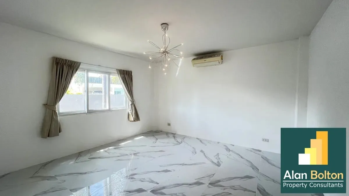 Three Bed Two Bath Pool Villa in East Pattaya photo 5