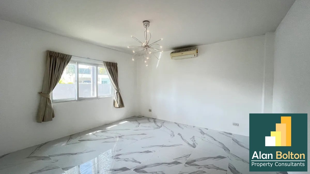 Three Bed Two Bath Pool Villa in East Pattaya photo 5