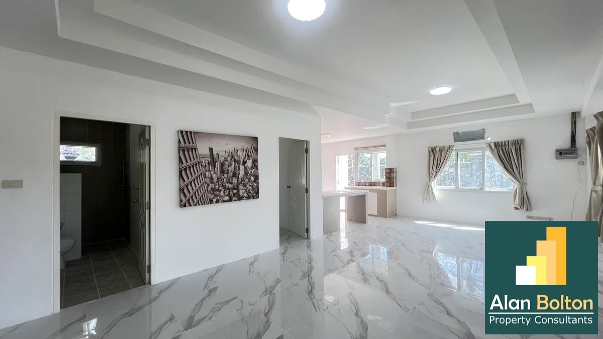 Three Bed Two Bath Pool Villa in East Pattaya photo 4