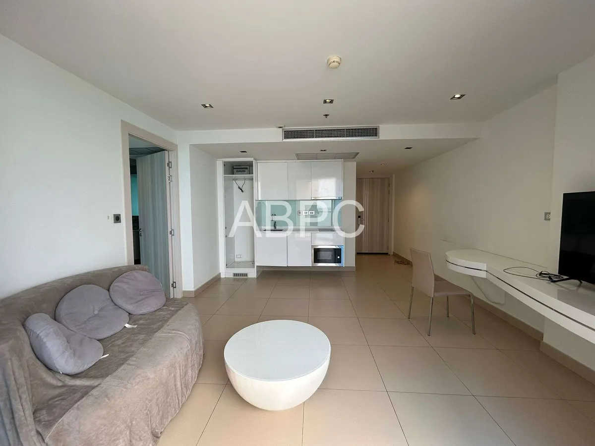 Sea View Condo For Rent photo 2