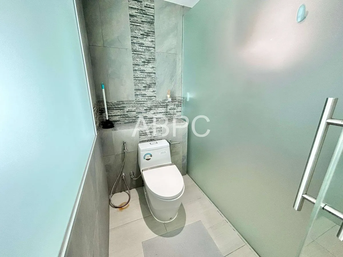 Sea View Condo For Rent photo 7