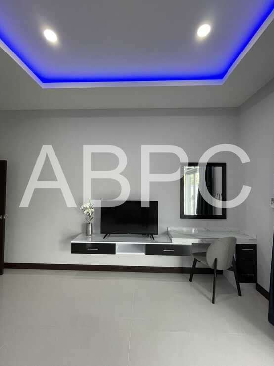 Newly Constructed Three Bedroom Four Bathroom Pool Villa photo 4