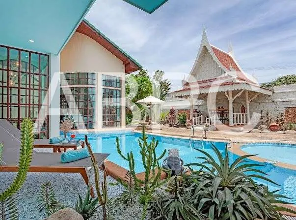 6 Bedroom Pool Villa For Sale