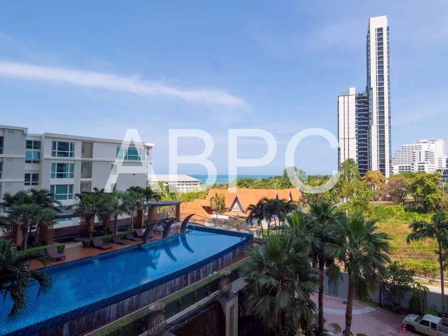 Modern 1 Bed Condo in Pratumnak - The Peak Towers