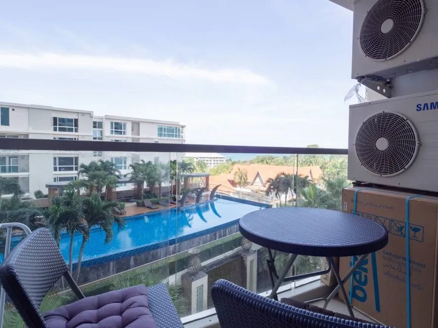 Modern 1 Bed Condo in Pratumnak - The Peak Towers photo 12