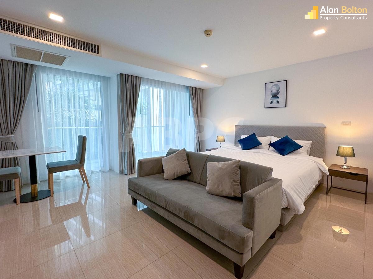 Studio Condo in Pratumnak - Elegance Condo