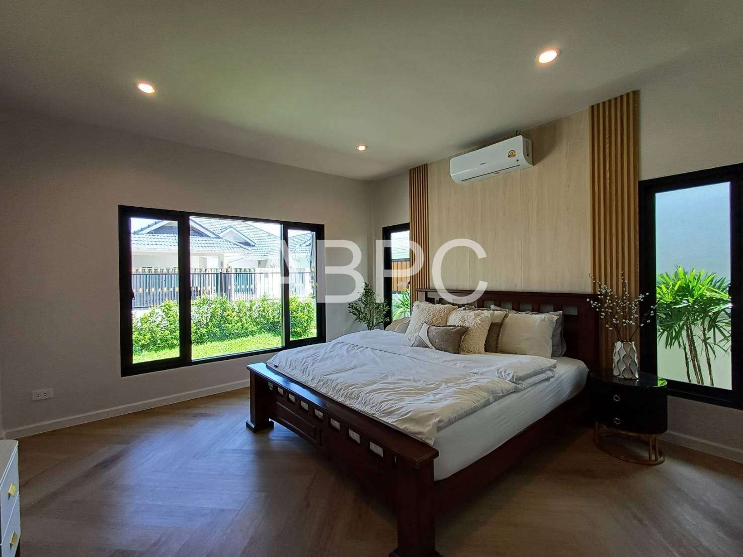 Newly Renovated 4 bedrooms 3 bathrooms in East Pattaya photo 9