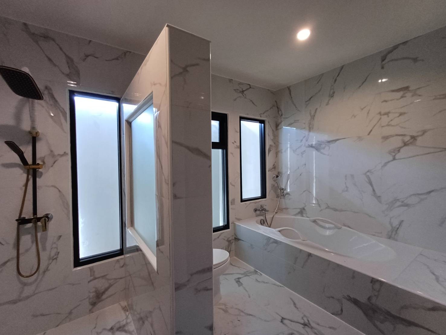 Newly Renovated 4 bedrooms 3 bathrooms in East Pattaya photo 19