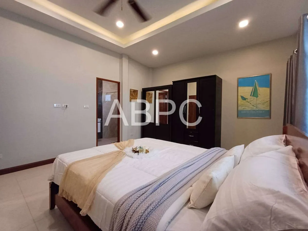 Charming Pool Villa 3 bedroom 5 bathrooms for Sale Near Mabprachan Lake East Pattaya photo 8