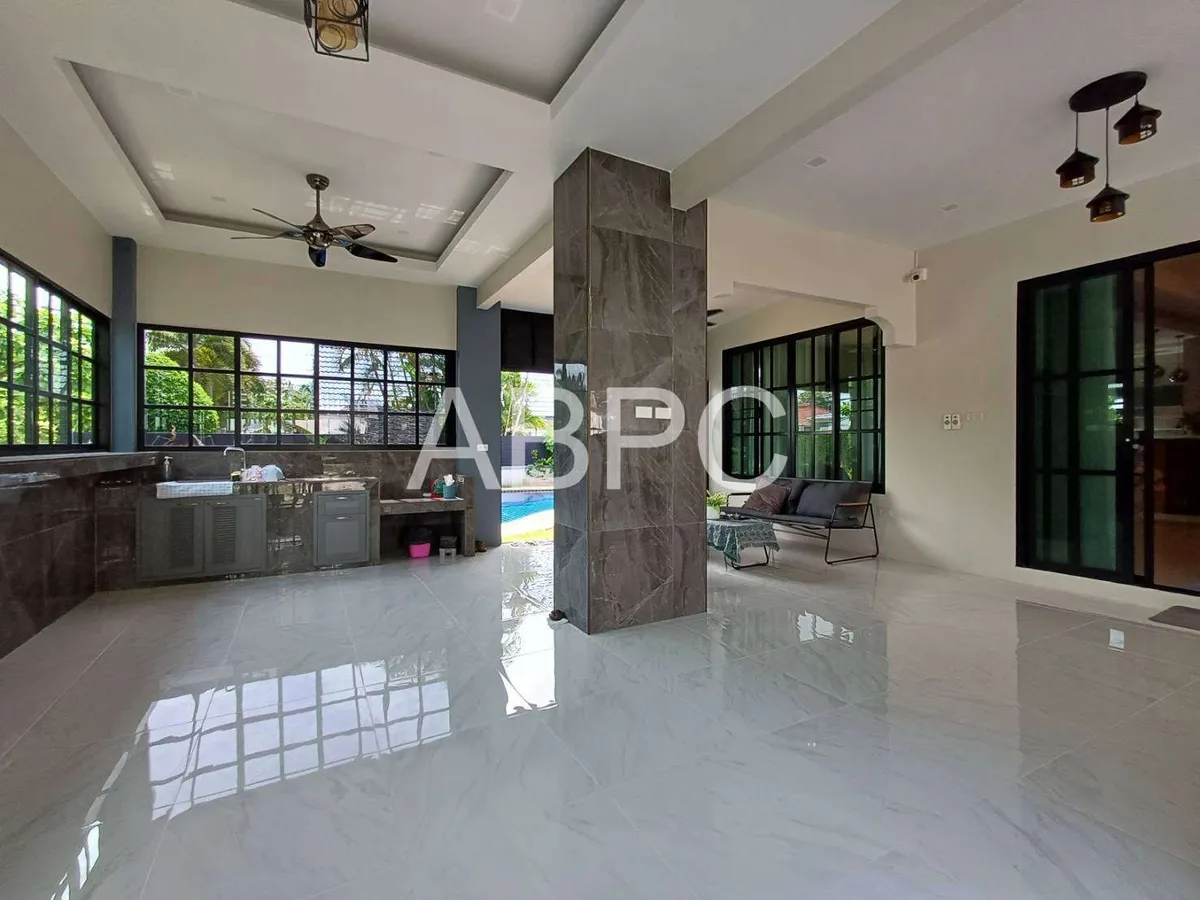 Charming Pool Villa 3 bedroom 5 bathrooms for Sale Near Mabprachan Lake East Pattaya photo 10