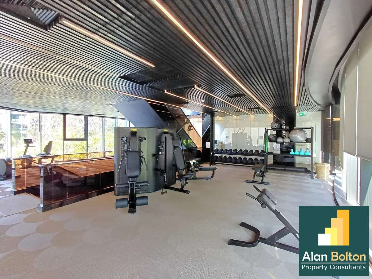 Luxury Beachfront 1 Bedroom 1 Bathroom Arom Wongamat for Sale and Rent photo 18