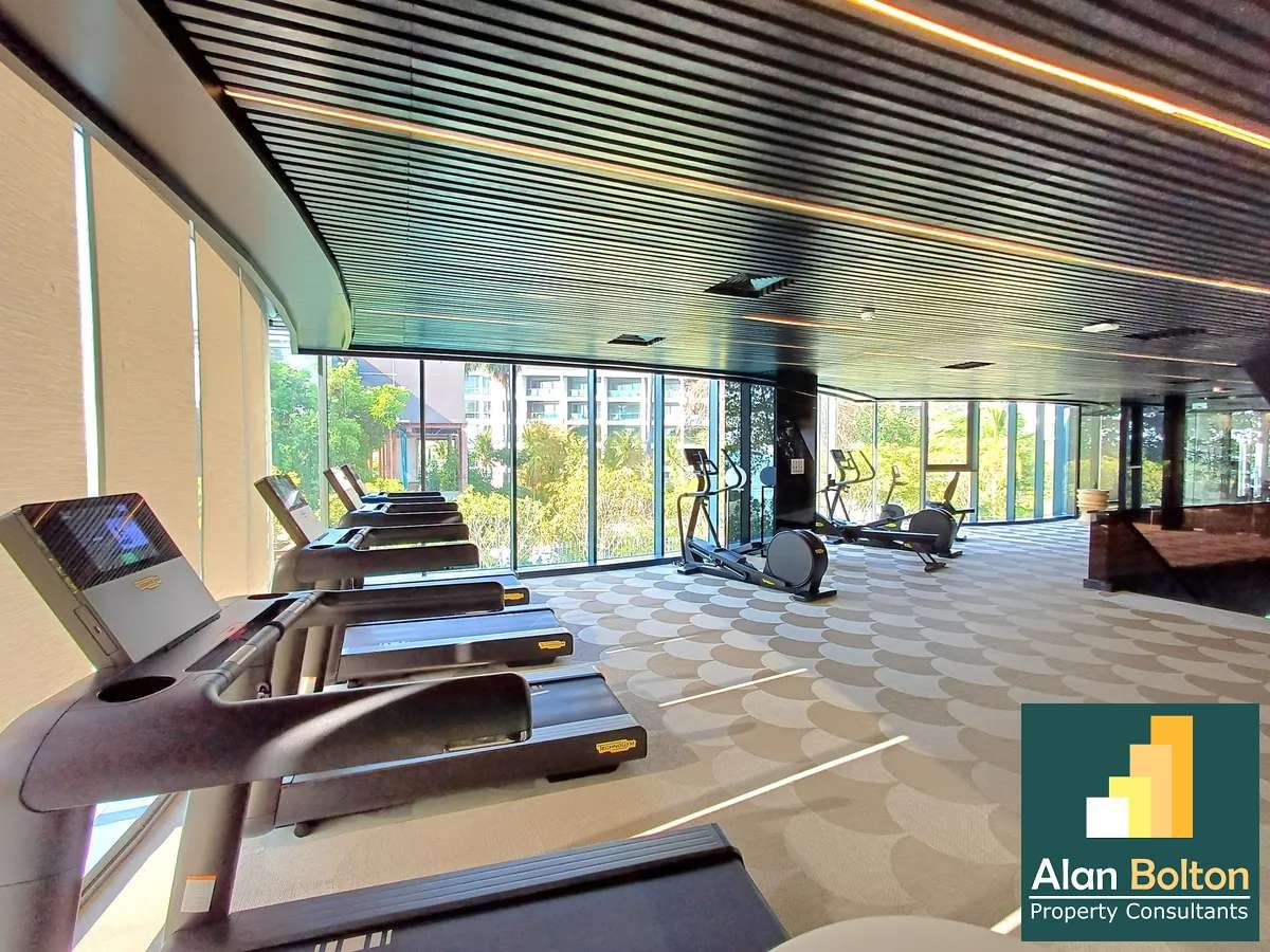 Luxury Beachfront 1 Bedroom 1 Bathroom Arom Wongamat for Sale and Rent photo 17