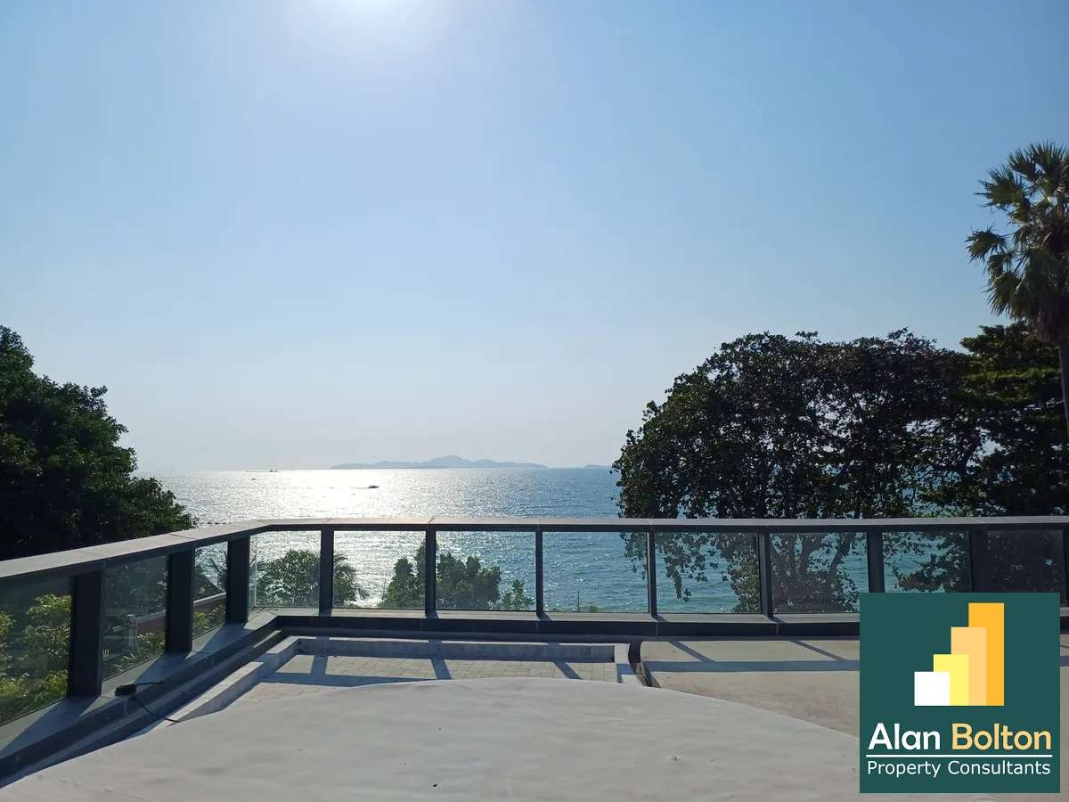 Luxury Beachfront 1 Bedroom 1 Bathroom Arom Wongamat for Sale and Rent photo 16