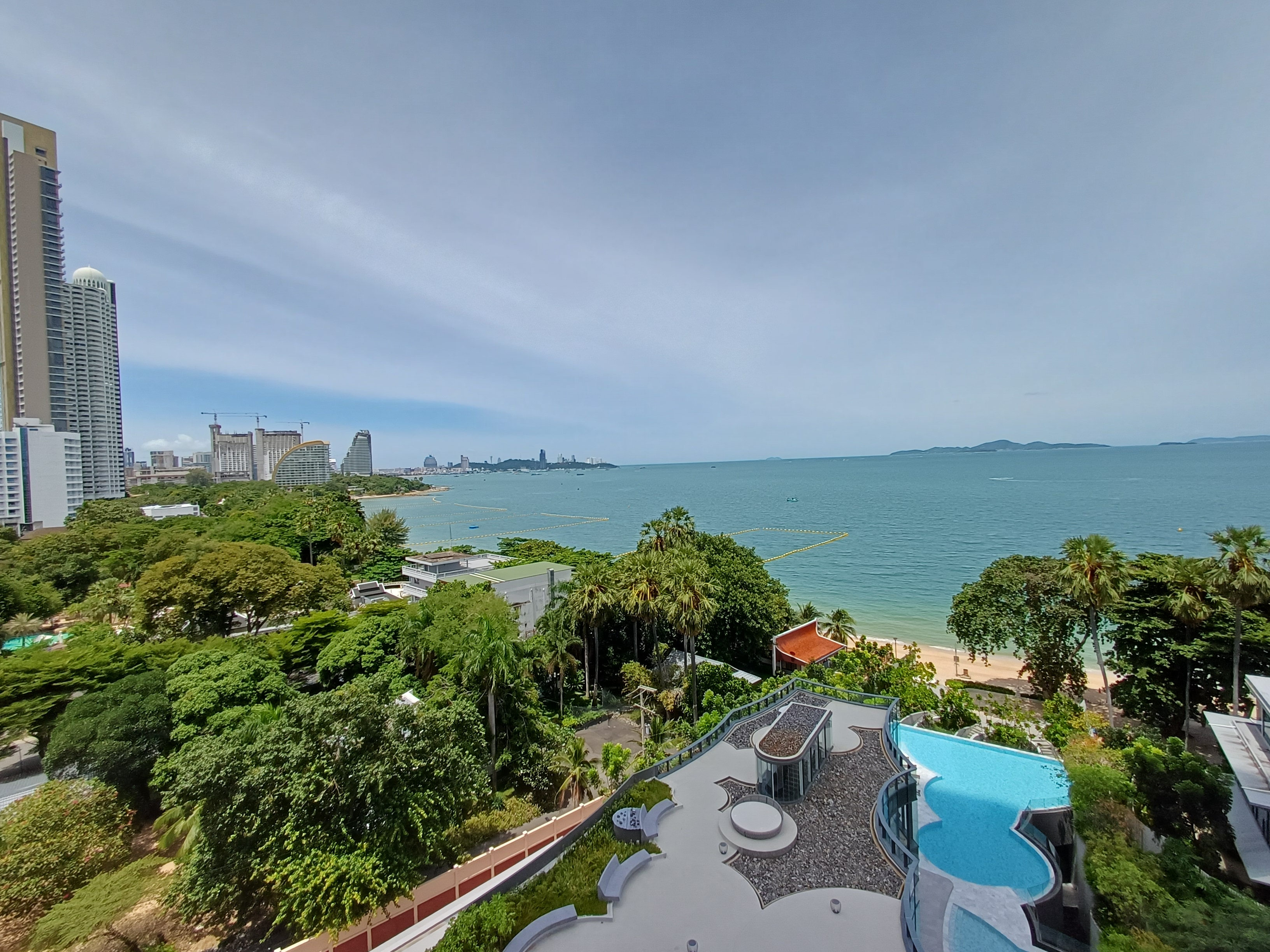 Luxury Beachfront 1 Bedroom 1 Bathroom Arom Wongamat for Sale and Rent photo 22