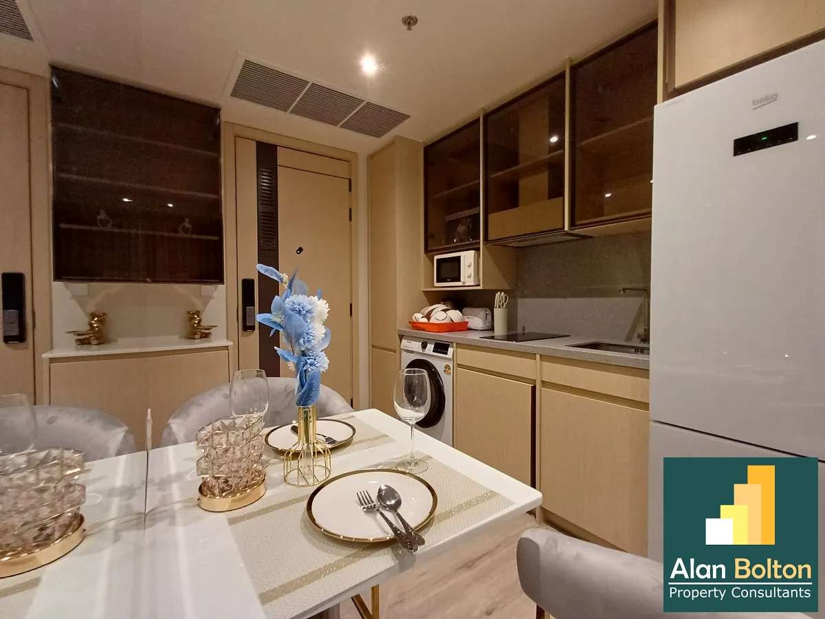 Luxury Beachfront 1 Bedroom 1 Bathroom Arom Wongamat for Sale and Rent photo 10