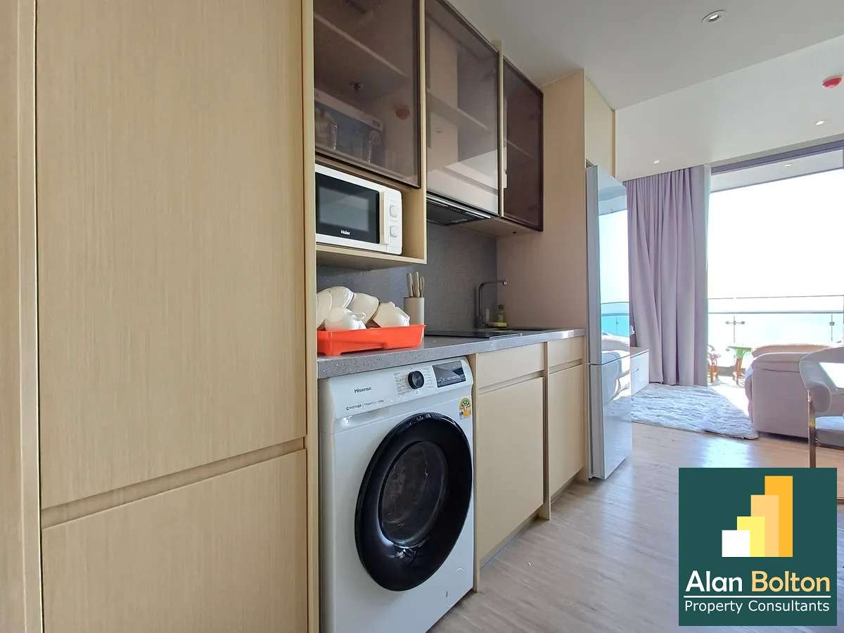 Luxury Beachfront 1 Bedroom 1 Bathroom Arom Wongamat for Sale and Rent photo 7