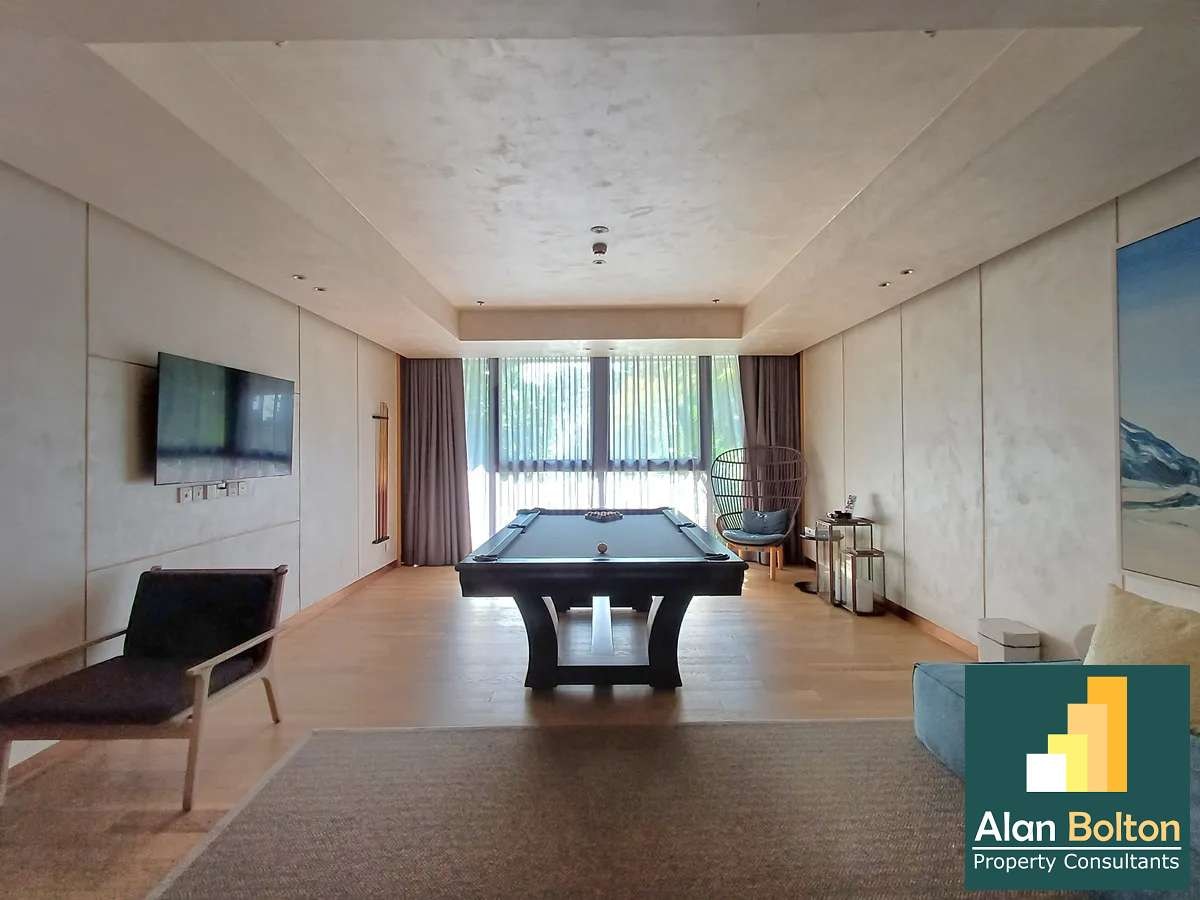 Luxury Beachfront 1 Bedroom 1 Bathroom Arom Wongamat for Sale and Rent photo 13