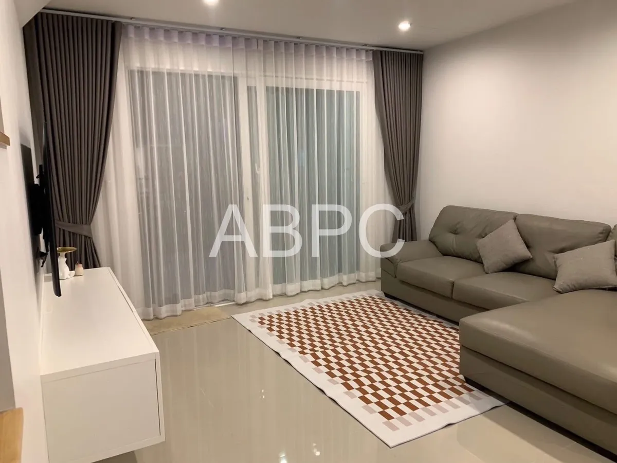 Townhouse 3 Bedrooms 2 Bathroom in East Pattaya photo 3