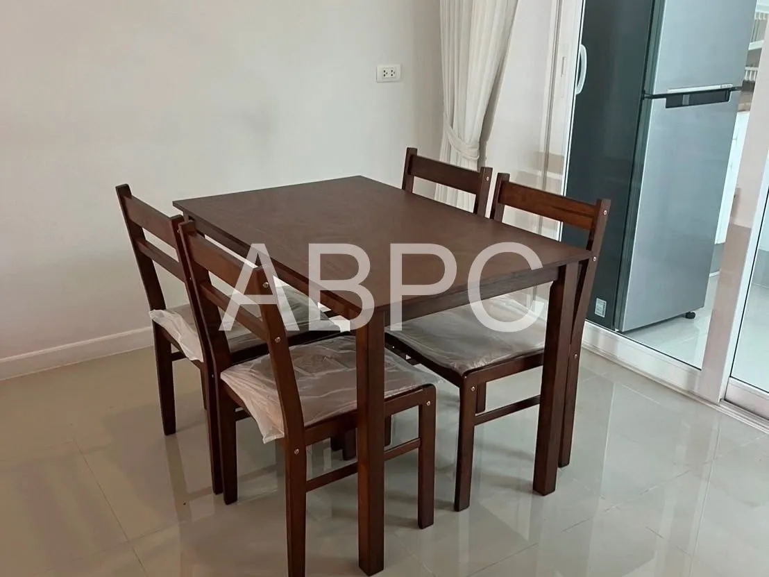Townhouse 3 Bedrooms 2 Bathroom in East Pattaya photo 6