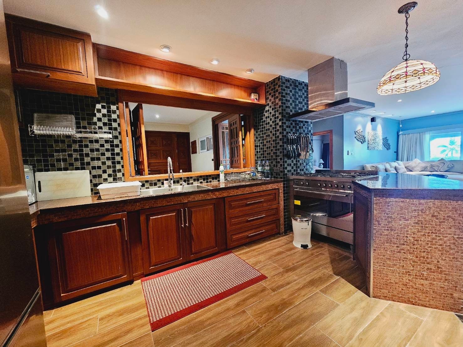 Newly Renovated Beachfront 3 Bedrooms 2 Bathrooms in Baan Somprasong (FQ) for Sale photo 31