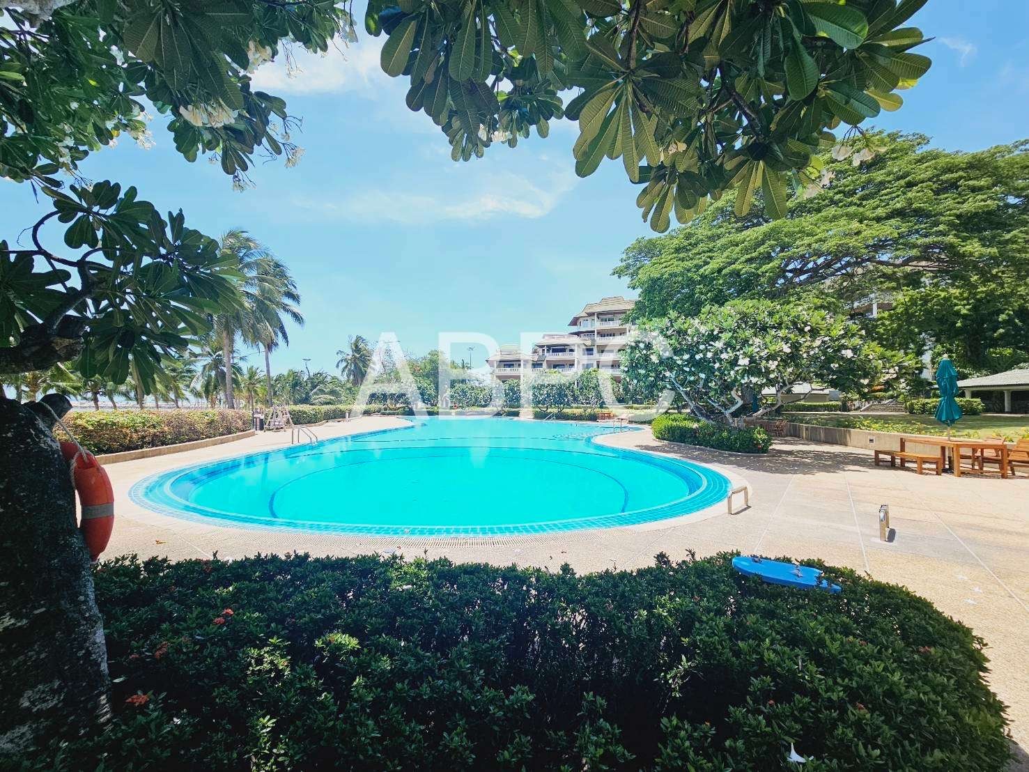 Newly Renovated Beachfront 3 Bedrooms 2 Bathrooms in Baan Somprasong (FQ) for Sale
