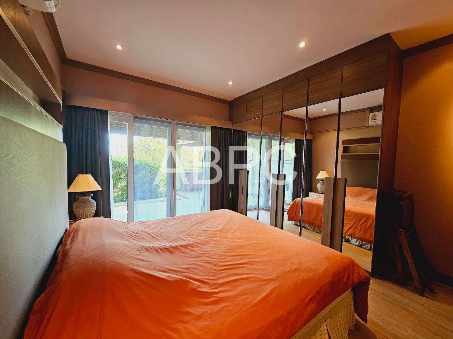 Newly Renovated Beachfront 3 Bedrooms 2 Bathrooms in Baan Somprasong (FQ) for Sale photo 6