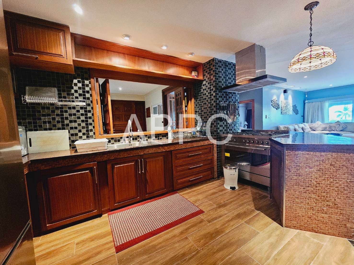 Newly Renovated Beachfront 3 Bedrooms 2 Bathrooms in Baan Somprasong (FQ) for Sale photo 10
