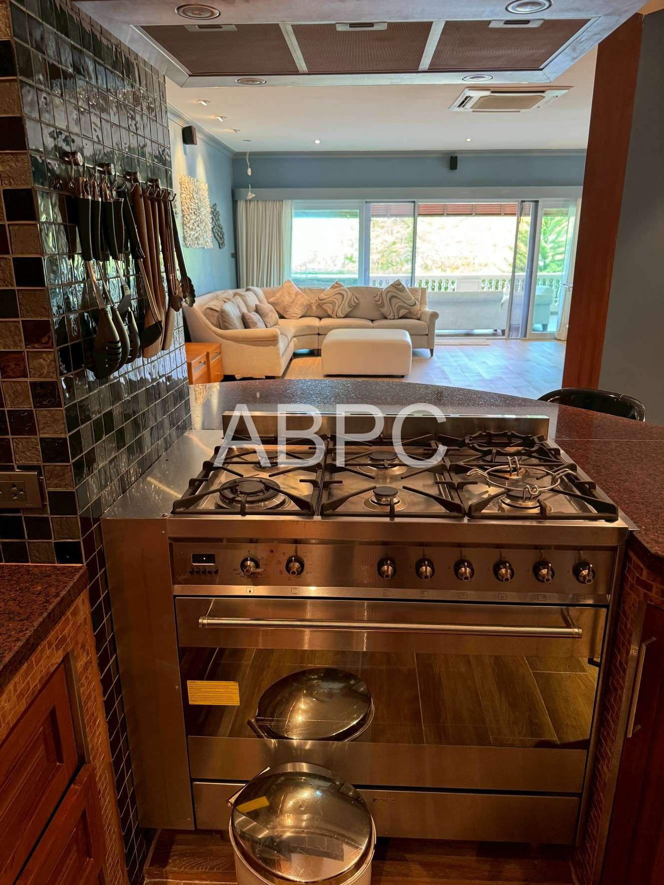 Newly Renovated Beachfront 3 Bedrooms 2 Bathrooms in Baan Somprasong (FQ) for Sale photo 21